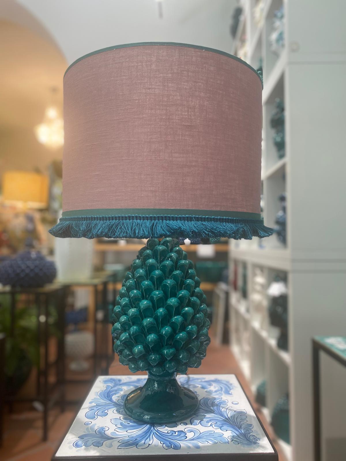 Green Pine Cone Lumen Ramina