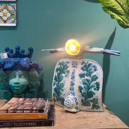 Vespa Leaf Lamp